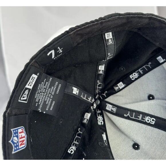 New Era Las Vegas Raiders Basic Black 9FIFTY Snapback Embroidered - Picture 5 of 6